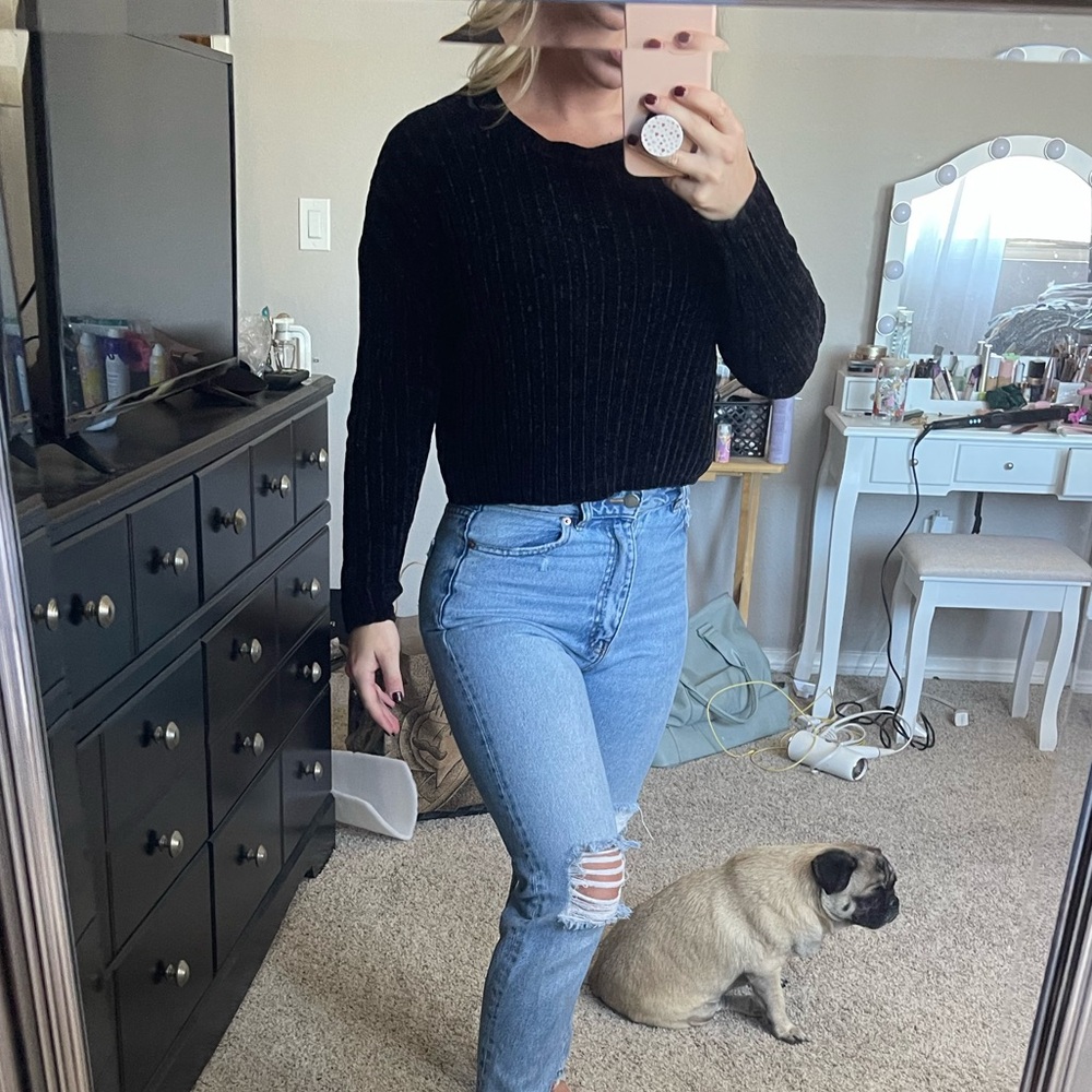Black chenille cropped sweater